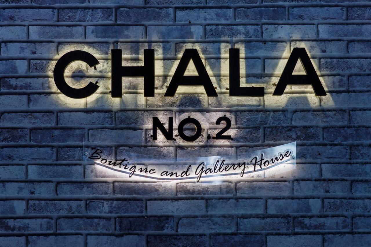 Chala Number 2 Art And Gallery Chiang Mai Buitenkant foto